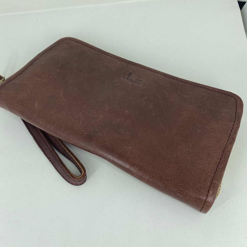 Sseko Mahogany Leather Zippered